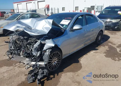 2022 Mercedes-Benz C 300 4Matic z USA, uszkodzony, nr VIN W1KAF4HB3NR059567